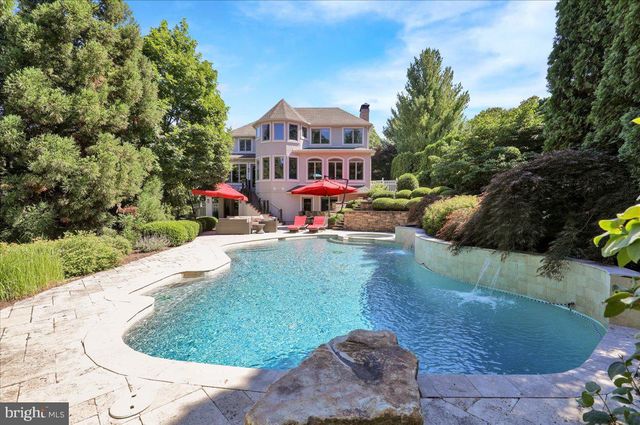 4 TANAGER DR, Wyomissing, PA 19610