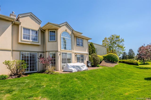 385 Altessa Boulevard, Melville, NY 11747