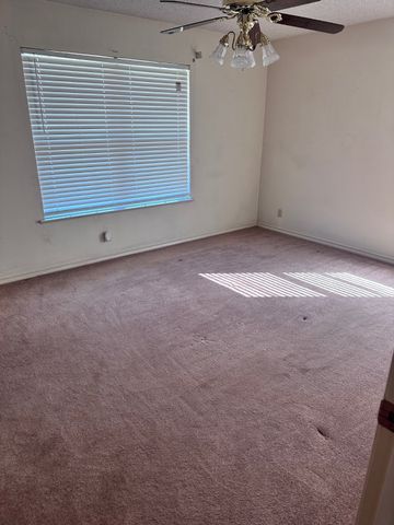 1700 W Belden Street, Sherman, TX 75092