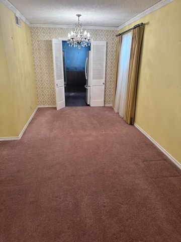 1700 W Belden Street, Sherman, TX 75092