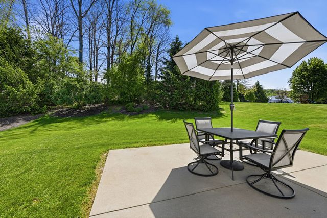 105 Heritage Creek Dr. DRIVE, Adams Twp, PA 16046