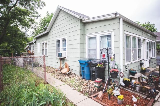 1206-1208 S 23rd Street, St Joseph, MO 64507