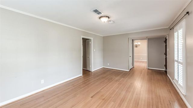 5537 Lincrest Lane, Houston, TX 77056