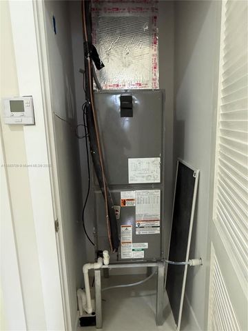 559 NW 2nd St 2, Florida City, FL 33034