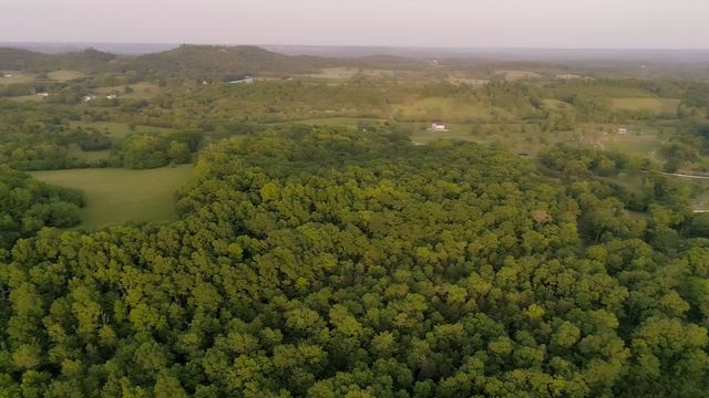 775 Railroad Rd, Wartrace, TN 37183