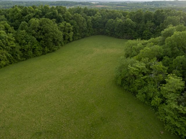 775 Railroad Rd, Wartrace, TN 37183