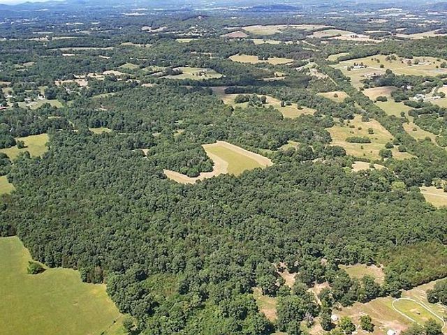 775 Railroad Rd, Wartrace, TN 37183