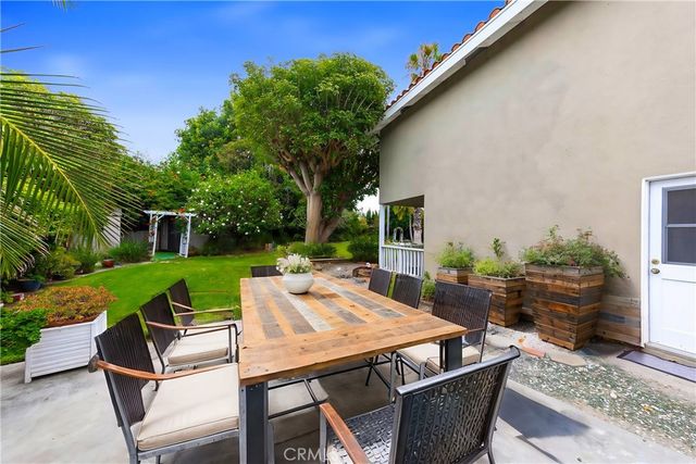 17850 Winterberry Street, Fountain Valley, CA 92708