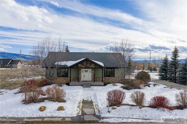 894 Easy Street, Driggs, ID 83422