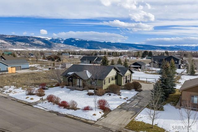 894 Easy Street, Driggs, ID 83422