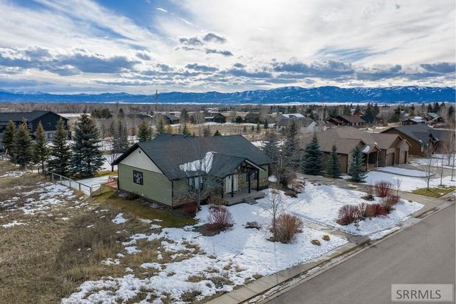 894 Easy Street, Driggs, ID 83422