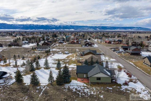 894 Easy Street, Driggs, ID 83422