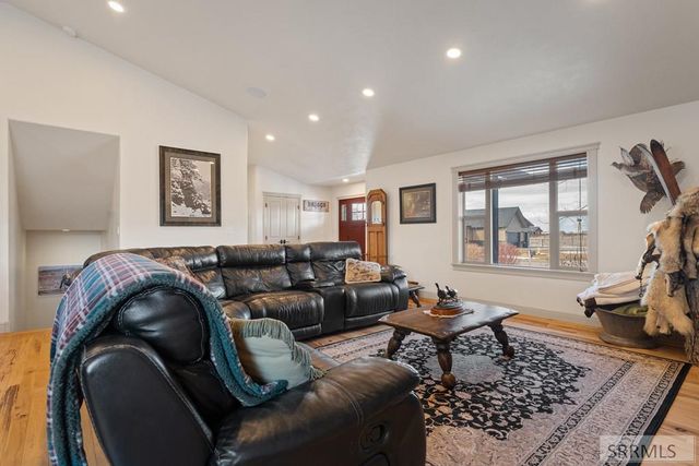 894 Easy Street, Driggs, ID 83422