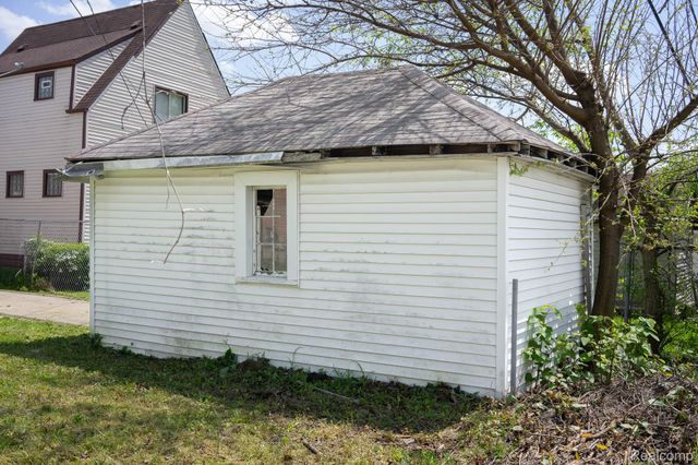 14845 FREELAND Street, Detroit, MI 48227