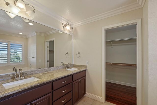 5627 Vintage Cir, Stockton, CA 95219