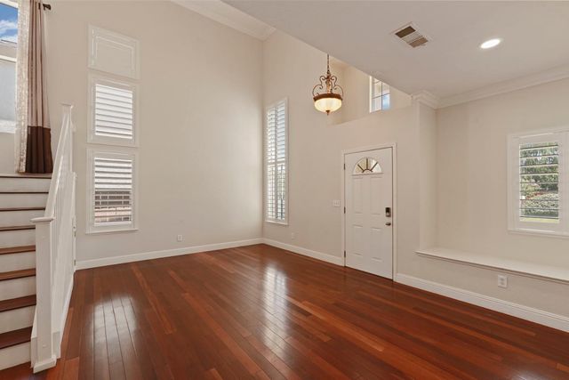 5627 Vintage Cir, Stockton, CA 95219