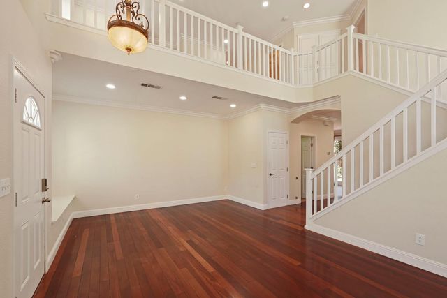 5627 Vintage Cir, Stockton, CA 95219
