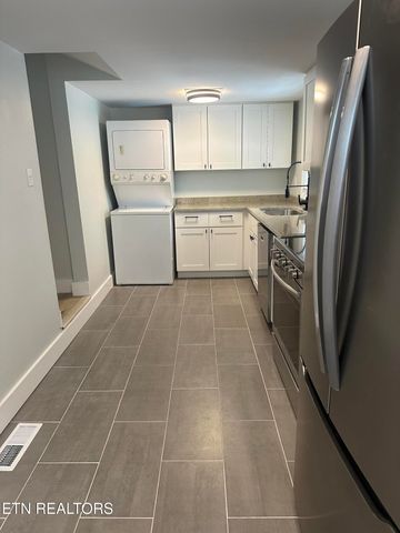 808 Freemason St, Knoxville, TN 37917