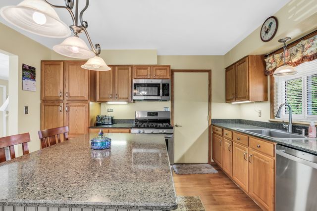 2207 Eshcol Avenue, Zion, IL 60099