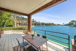 24 Lagoon Vis, Tiburon, CA 94920