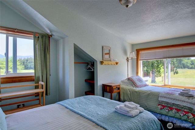 31459 Barben Rd, Sedro Woolley, WA 98284