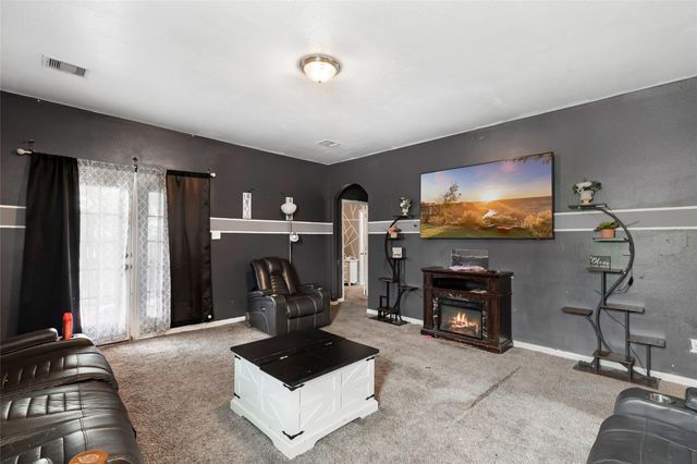 2707 Tracy Lane, Highlands, TX 77562