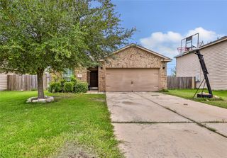 2707 Tracy Lane, Highlands, TX 77562