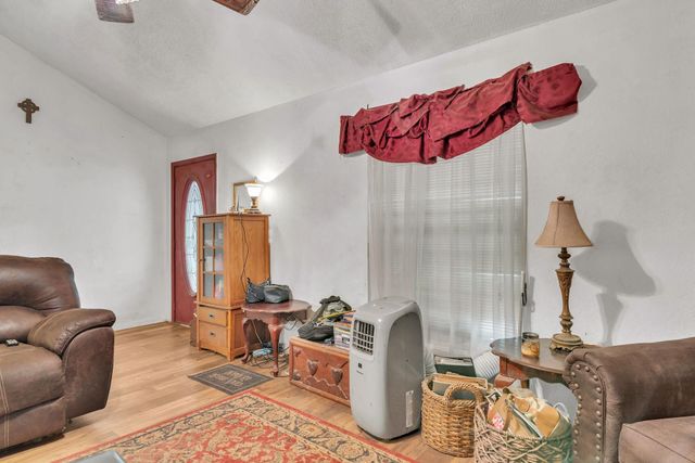 2083 Sandpiper Rd, Diana, TX 75640