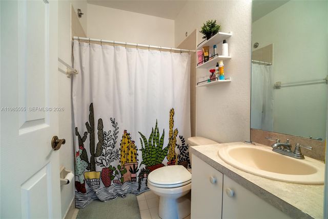 3624 NW 29th Place, Lauderdale Lakes, FL 33311