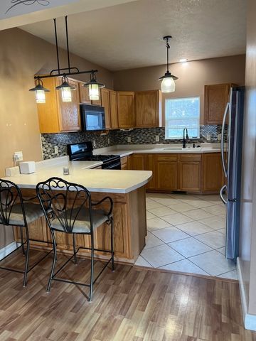 304 S 3rd Street, Kirkland, IL 60146