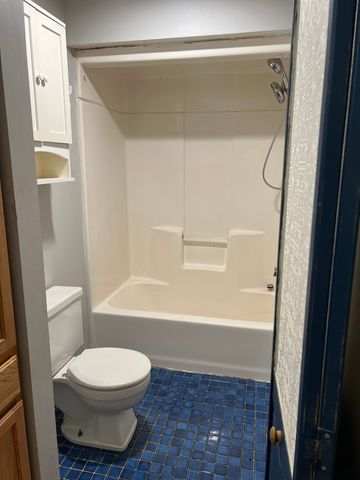 304 S 3rd Street, Kirkland, IL 60146