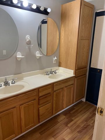 304 S 3rd Street, Kirkland, IL 60146