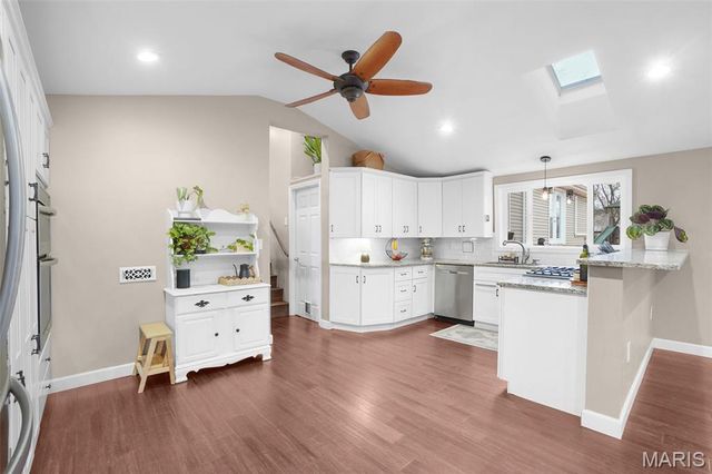 31 Saint Joseph Lane, Defiance, MO 63341