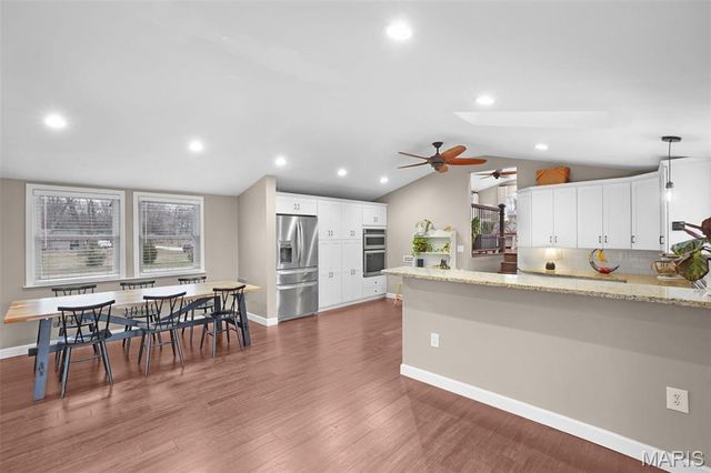 31 Saint Joseph Lane, Defiance, MO 63341