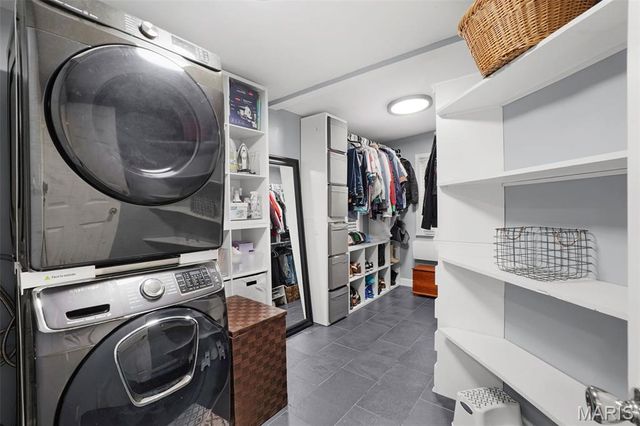 31 Saint Joseph Lane, Defiance, MO 63341