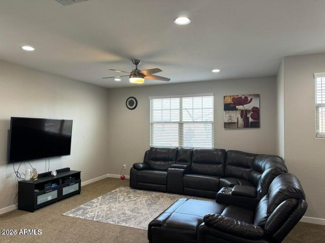 2559 E PELICAN Drive, Gilbert, AZ 85297