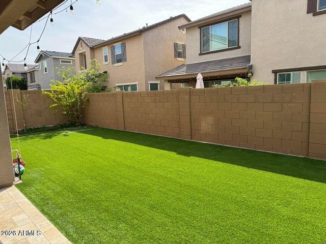 2559 E PELICAN Drive, Gilbert, AZ 85297