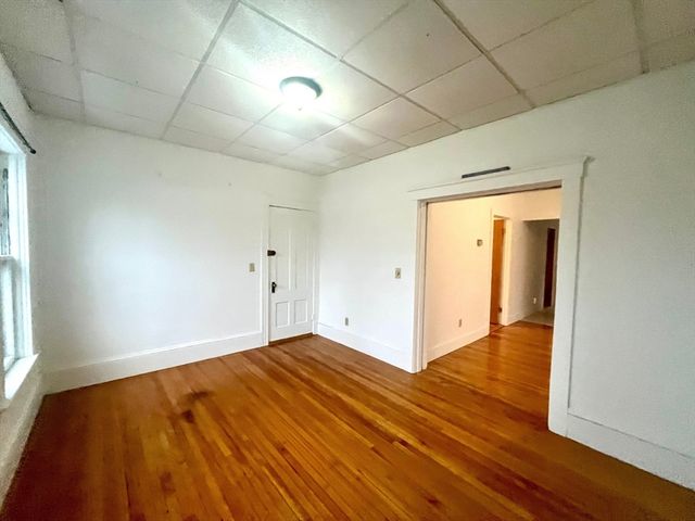 123 Mayfield St 2nd Floor, Worcester, MA 01602