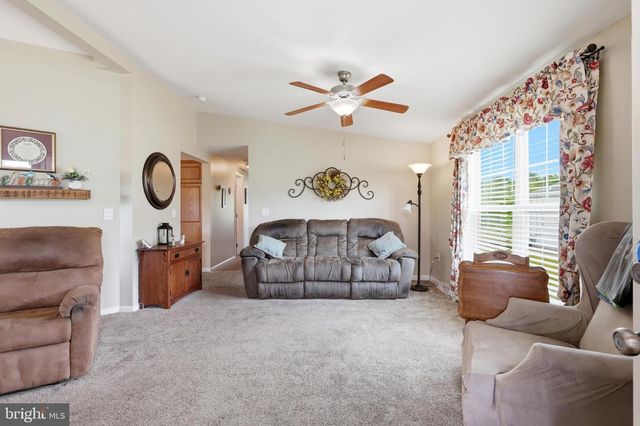 27 EAGLES WATCH N, Bechtelsville, PA 19505
