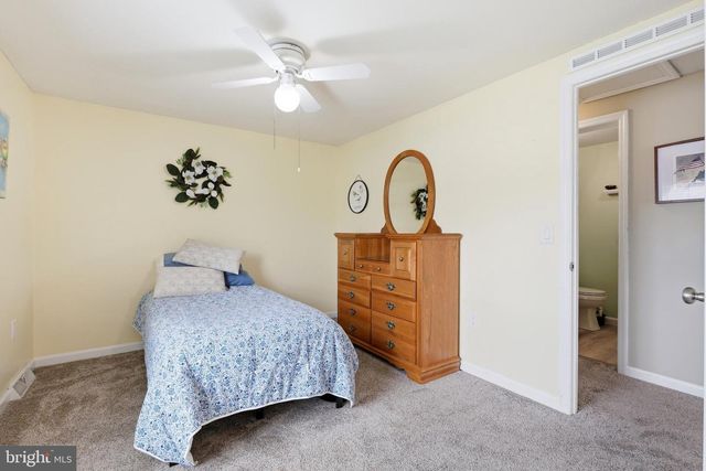 27 EAGLES WATCH N, Bechtelsville, PA 19505