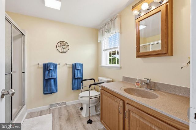 27 EAGLES WATCH N, Bechtelsville, PA 19505