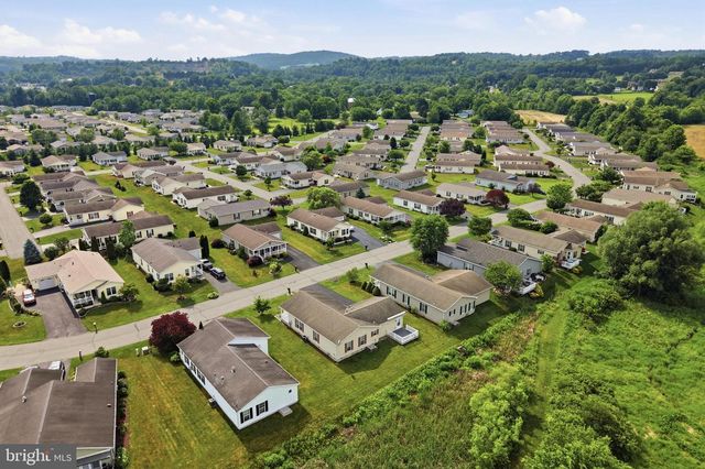 27 EAGLES WATCH N, Bechtelsville, PA 19505