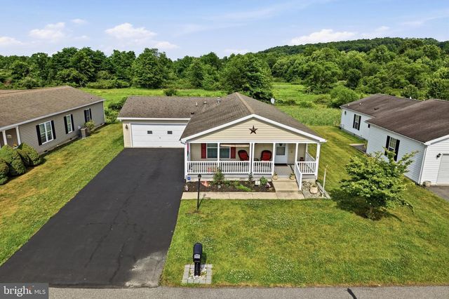 27 EAGLES WATCH N, Bechtelsville, PA 19505