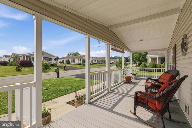 27 EAGLES WATCH N, Bechtelsville, PA 19505