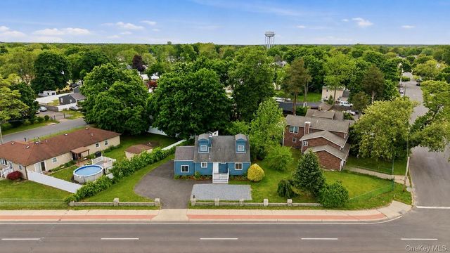 332 Crooked Hill Road, Brentwood, NY 11717