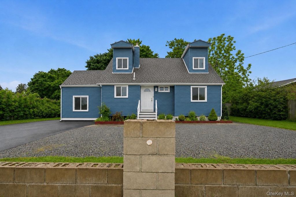 332 Crooked Hill Road, Brentwood, NY 11717