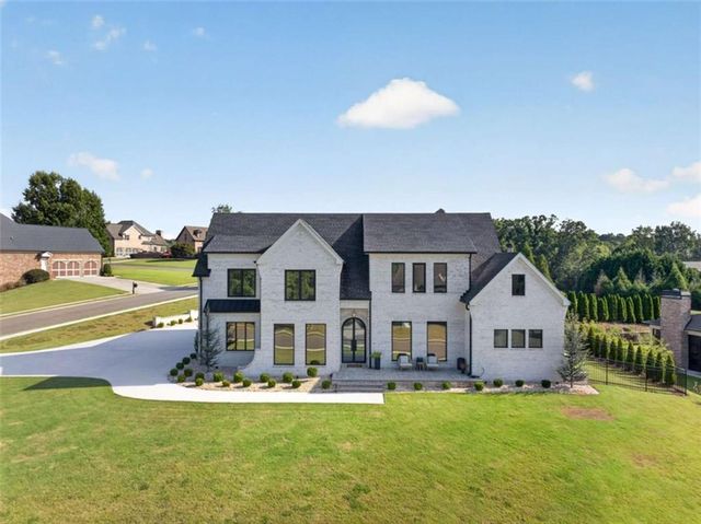 2445 Sunflower Drive, Hoschton, GA 30548