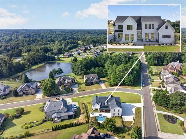 2445 Sunflower Drive, Hoschton, GA 30548