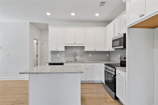 165 Mill Center Boulevard 202, Athens, GA 30606