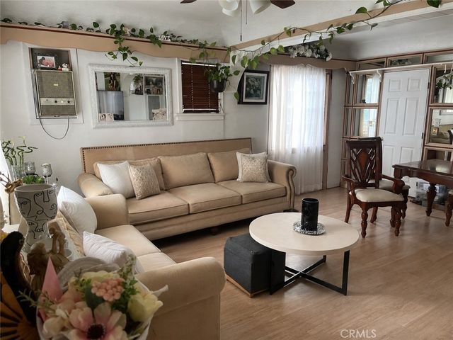 435 W 110th, Los Angeles, CA 90061